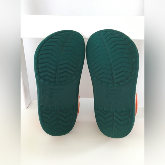 CROCS Jr size 3 - Picture 4 of 5